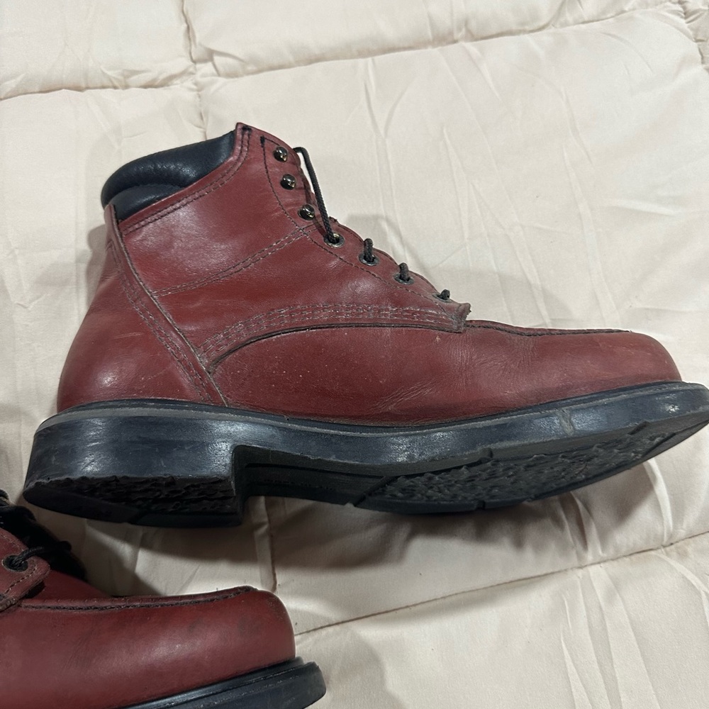 6” Redwings work boot, USED, gently used, size 9 usa, not steel toe!